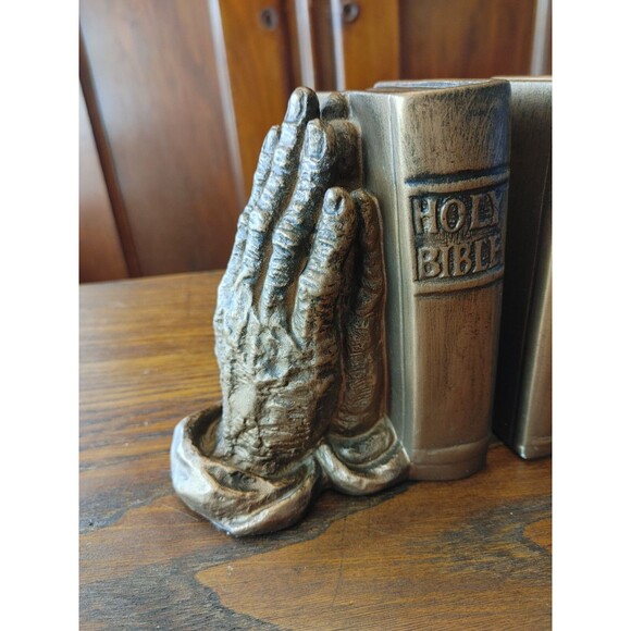 VTG Golden Praying Hands With Bible Bookends Set of 2 L/R Brass Color Finish - Picture 2 of 11